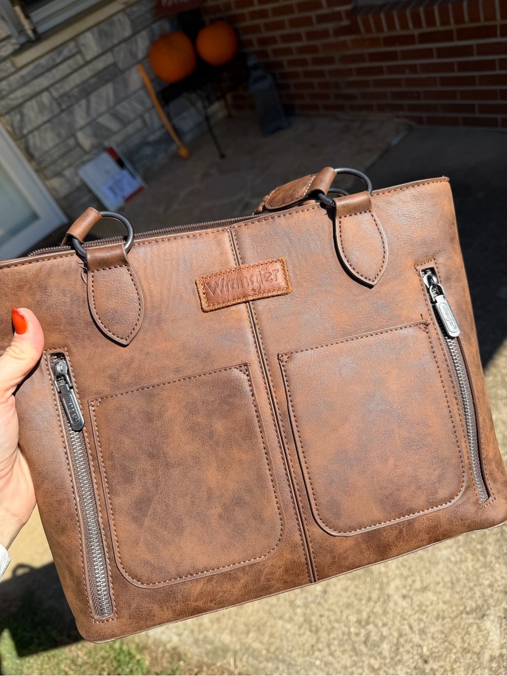Wrangler Brown Tote Bag with concealed carry zipper opening.